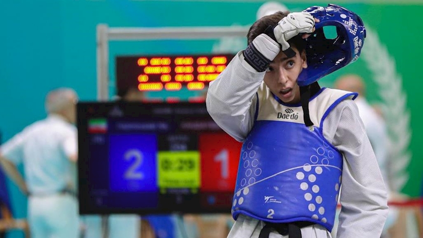 Iranpress: Iran, Turkey, UK are golden on first night of Paris Taekwondo Grand Prix