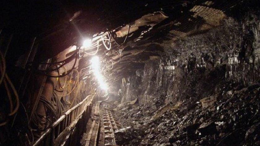Iranpress: Tazare Coal Mine in Damghan collapses leaving 6 people trapped