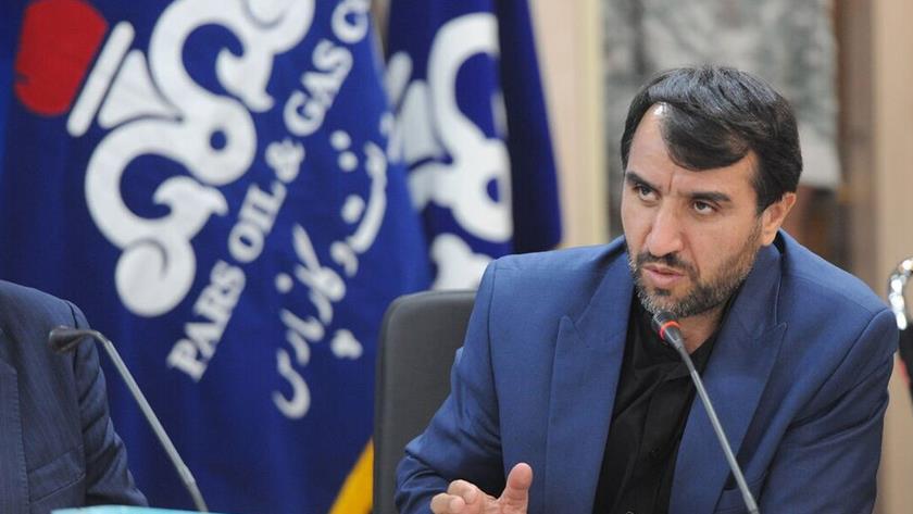 Iranpress: Iran’s petrochemical chief woos foreign investors with $150b projects