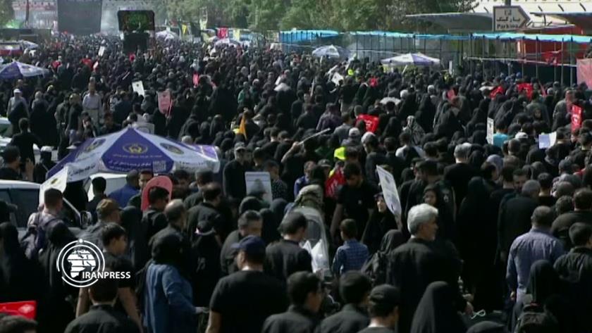 Iranpress: Arbaeen March kicks off in Iran