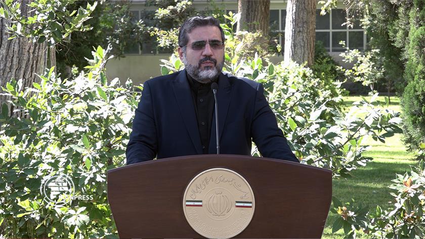 Iranpress: Culture Min.: Revival of cinema started in Iran