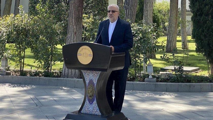 Iranpress: Oin Min. says gas flares being collected for optimization