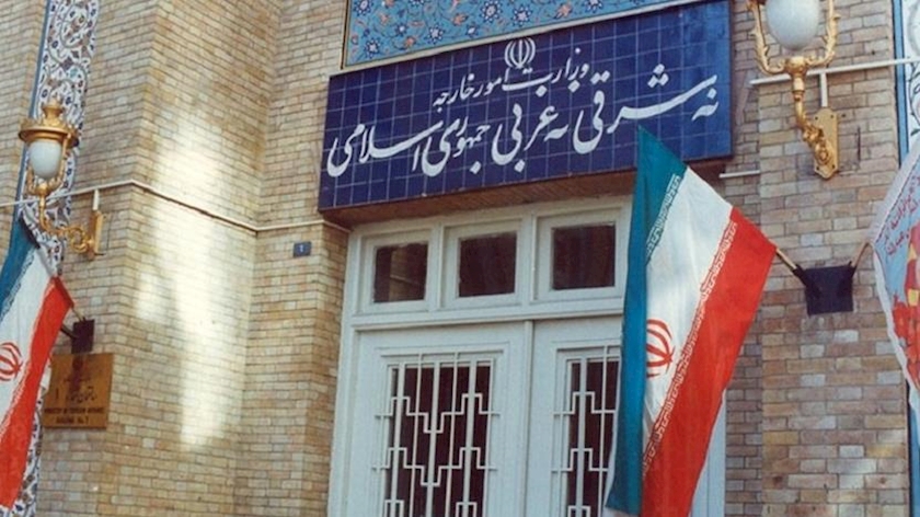 Iranpress: Iran strongly warns EU about consequences of provocative actions