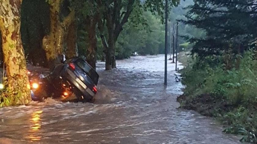 Iranpress: Severe storms, rainfall prompt 