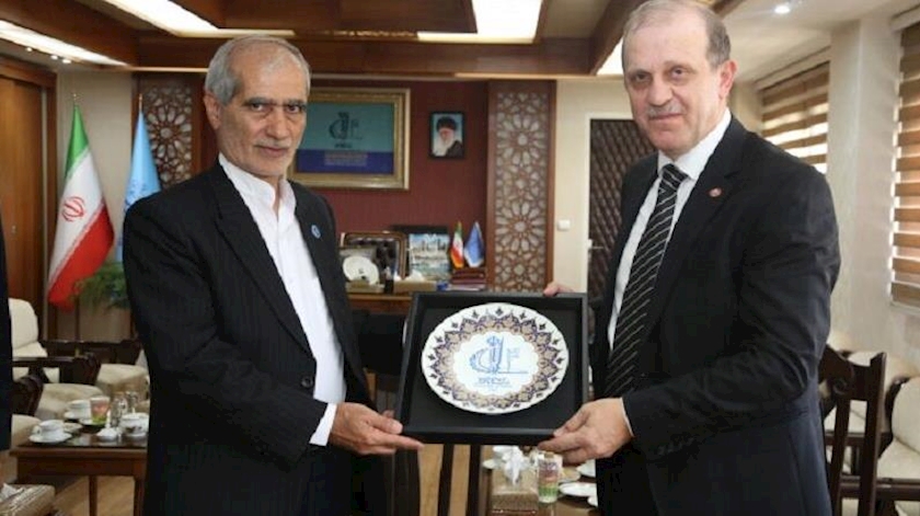 Iranpress: Iranian, Türkish universities to develop academic ties
