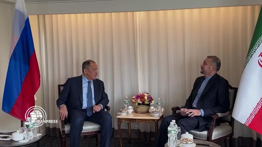 Iranpress: Iran,Russia to finalize long-term agreement on strategic partnership