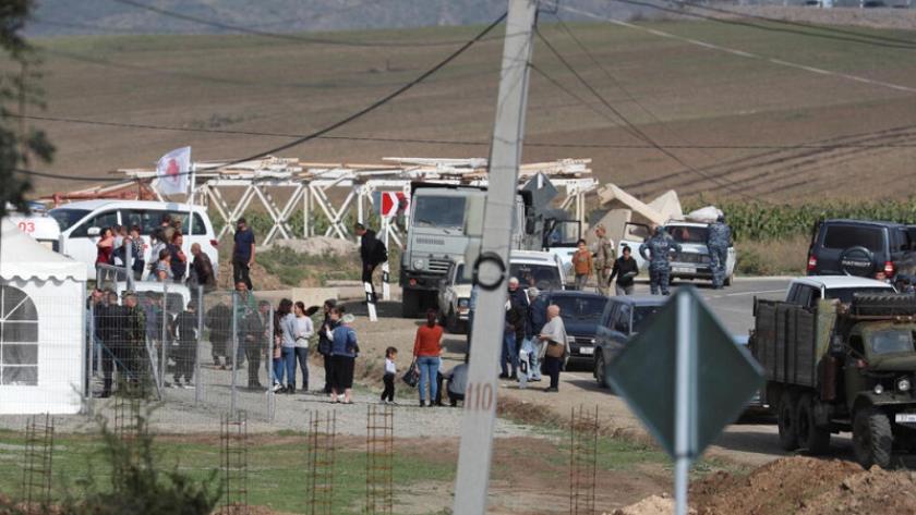 Iranpress: First group of refugees from Nagorno-Karabakh arrives in Armenia