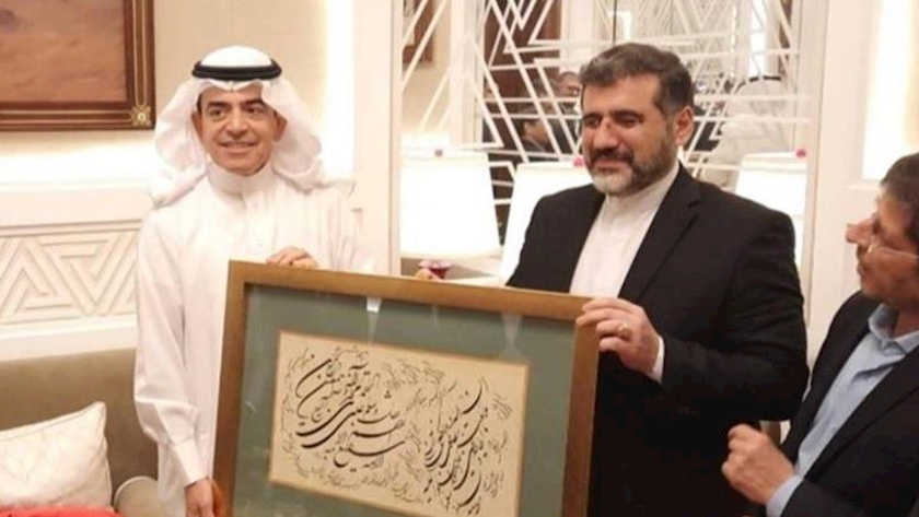 Iranpress: Iran prioritizes cooperation with Islamic World