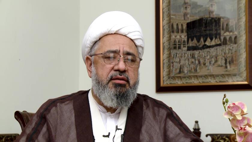 Iranpress: Week of unity; Deep thinking of Imam Khomeini (RA) for the excellence of Islamic soci