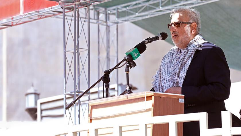 Iranpress: Minister says U.S. senators have confirmed rise in Iran’s oil output, exports