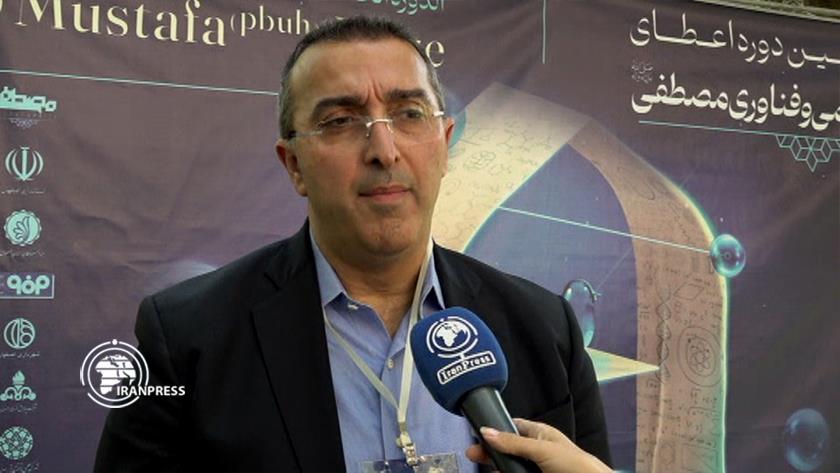 Iranpress: Iranian scientist: Science, medicine know no boundaries