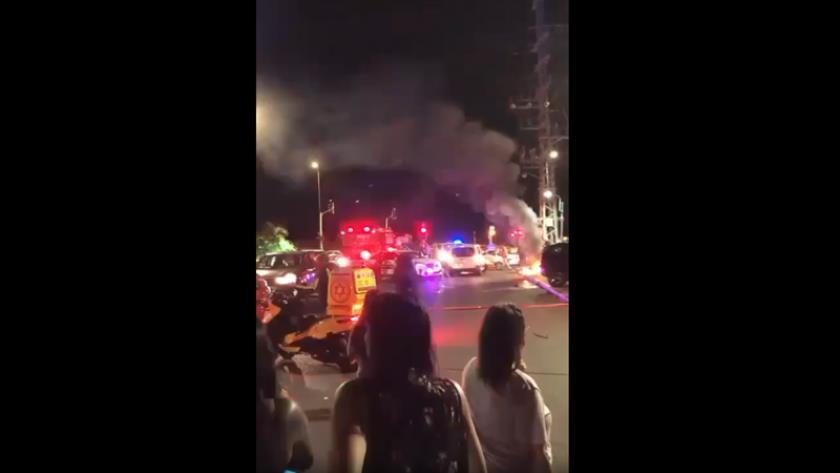 Iranpress: A car explosion in south of Palestine leaves 4 dead, injured