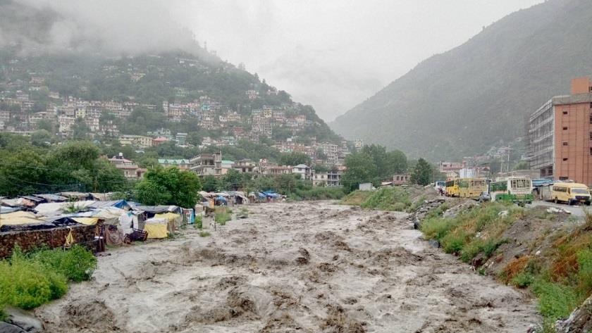 Iranpress: Flood and mudslide leave 6 dead in Sri Lanka