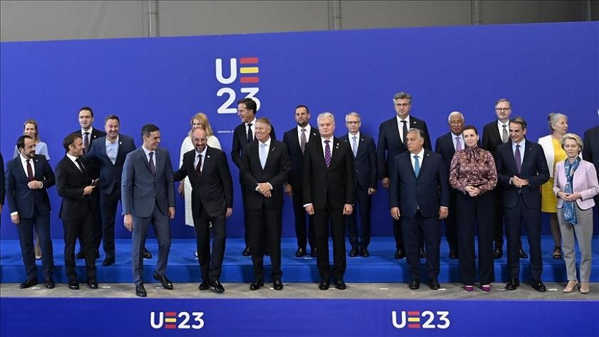 Iranpress: European Union leaders meet in Granada for an informal summit