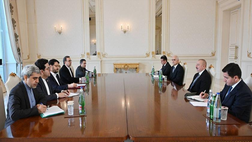 Iranpress: Road, Rail Bridge over Aras River links Azerbaijan to Nakhchivan through Iran