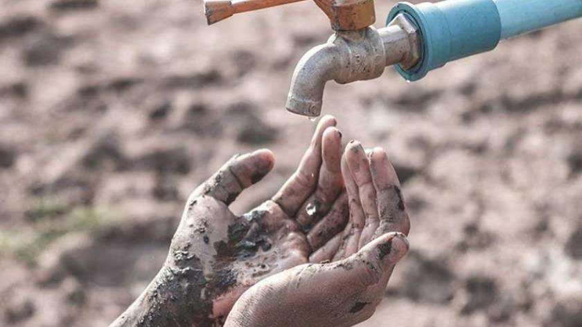 Iranpress: Israeli regime orders to cut food and water from Gaza