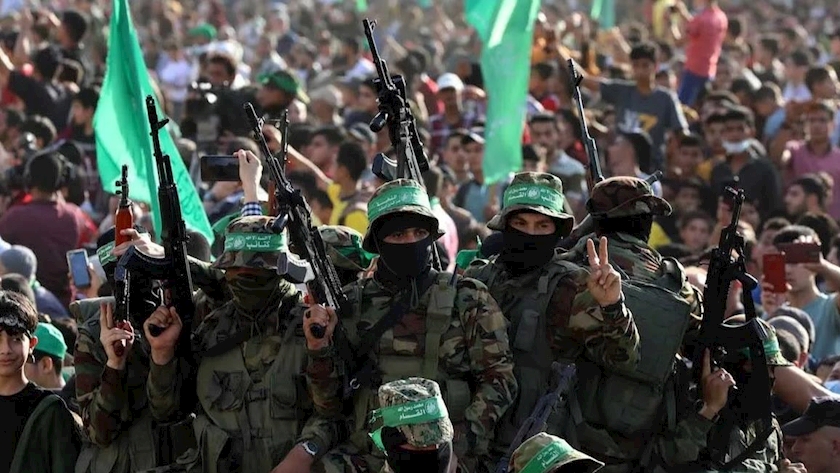 Iranpress: Iranian officials support Resistance