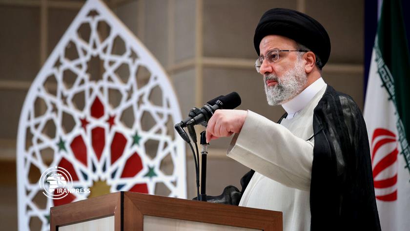 Iranpress: President Raisi: Universities; Think tanks of government