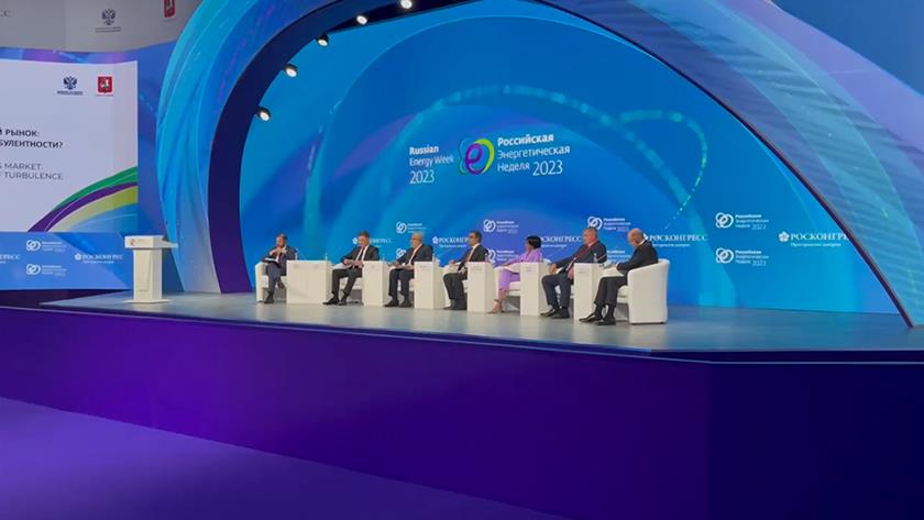 Iranpress: Oil Minister says Iran is safest route of energy exchange in world