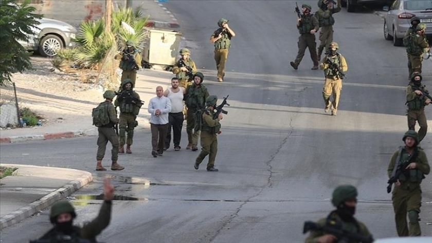 Iranpress: Israel arrests more than 50 in occupied West Bank: Report