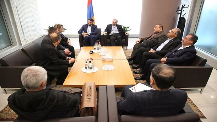 Iranpress: Iran and Armenia facilitate transit along the INSTC