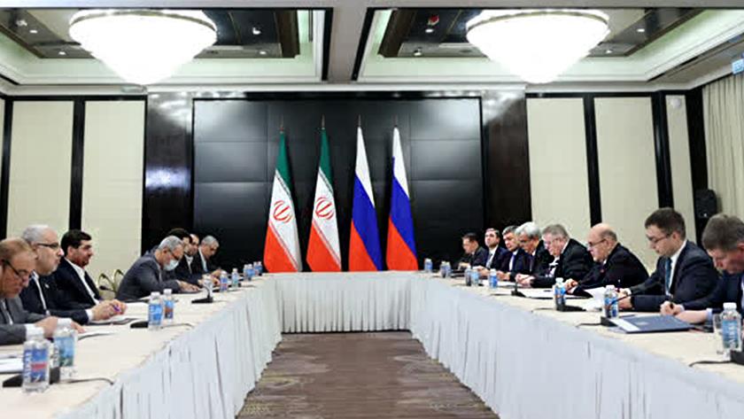 Iranpress: Iran, Russia urge cementing economic ties 