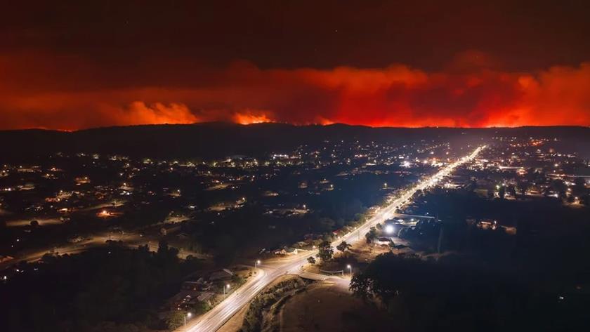 Iranpress: Residents in Australian state urged to flee as wildfires blaze