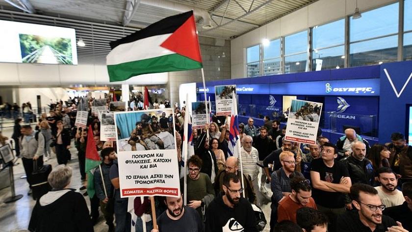 Iranpress: Greek activists denounce sending of weapons to Israel