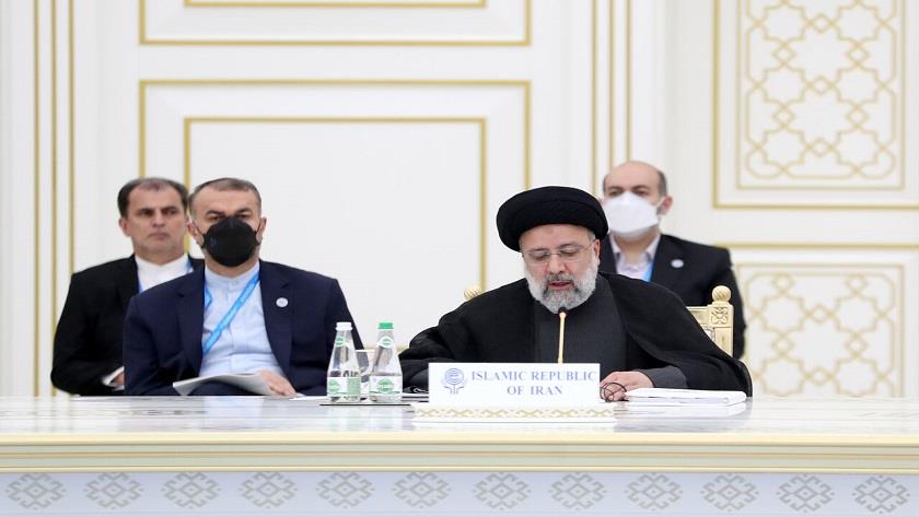 Iranpress: Raisi urges necessary steps to be taken for ECO free zone