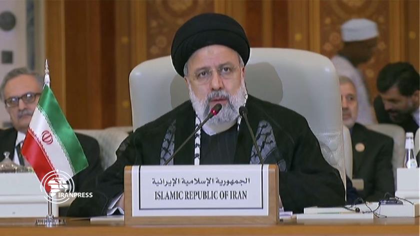 Iranpress: Raisi calls on Islamic countries to stand against Israeli atrocities 