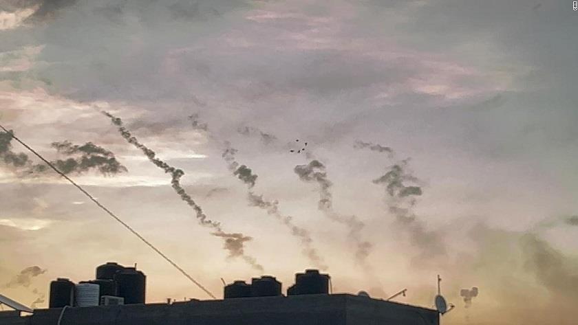Iranpress: Palestinian resistance launches rockets on two Israeli bases