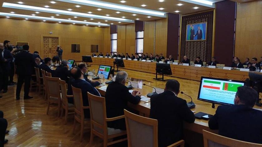 Iranpress: Road Min.: Iran exports $400 million engineering services to Turkmenistan