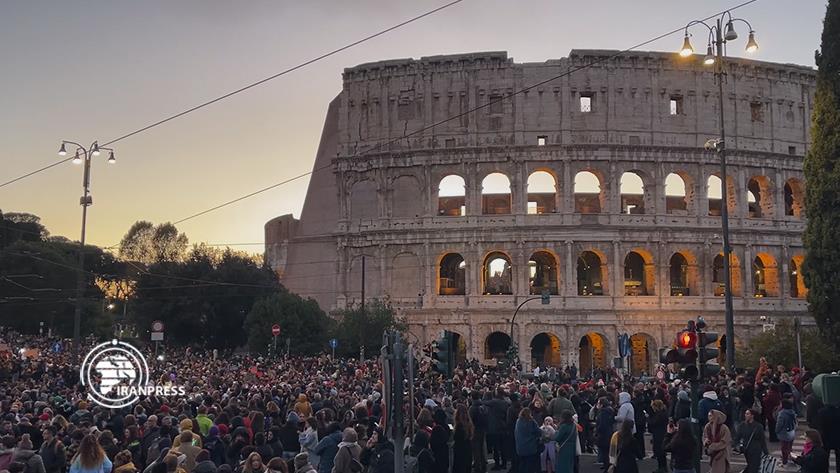 Iranpress: Italian women demonstrate against violence