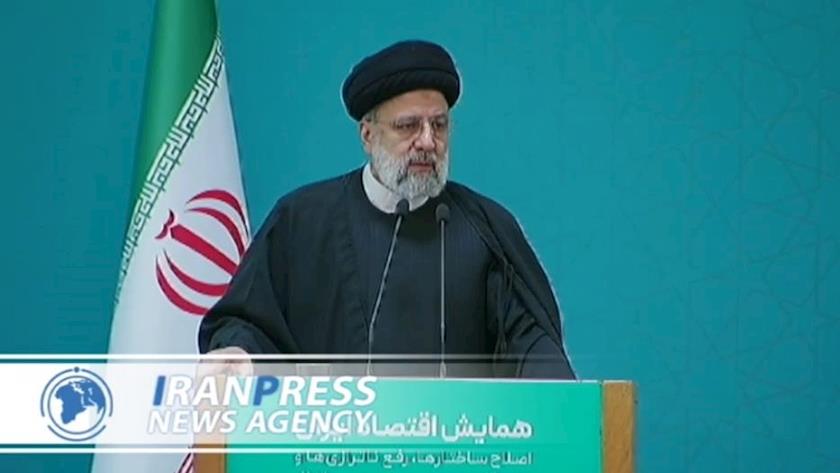 Iranpress: Presindent Raisi: Iran economy should be based on science