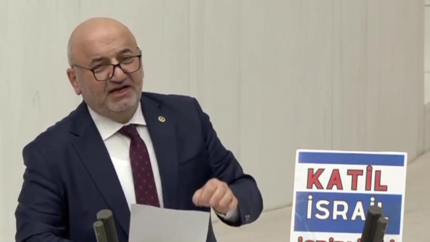 Iranpress: Turkish MP suffers heart attack while speaking in the parliament