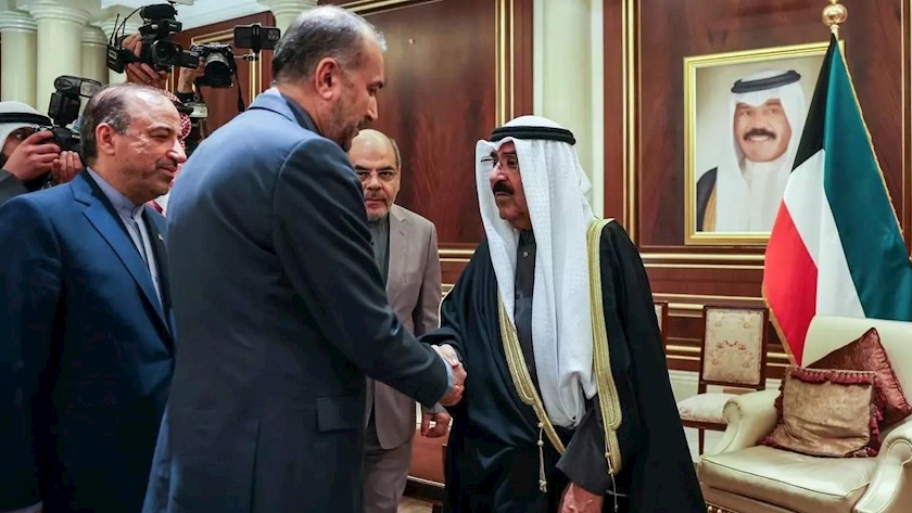 Iranpress: Iran ready to strengthen all-out ties with Kuwait: FM tells new Emir 