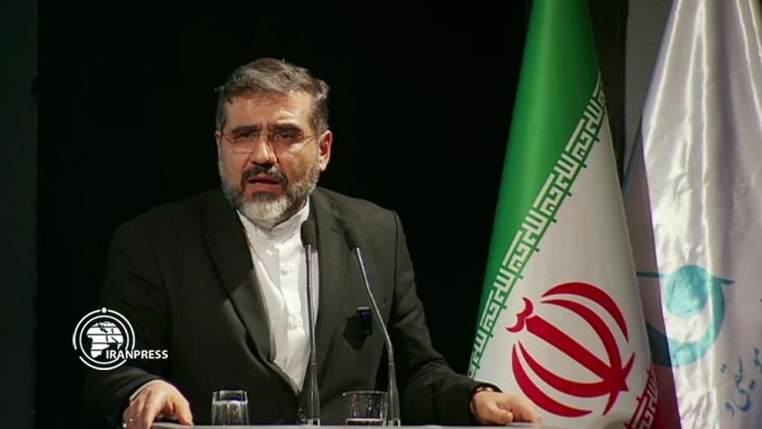 Iranpress: Tehran hosts Gaza poetry night