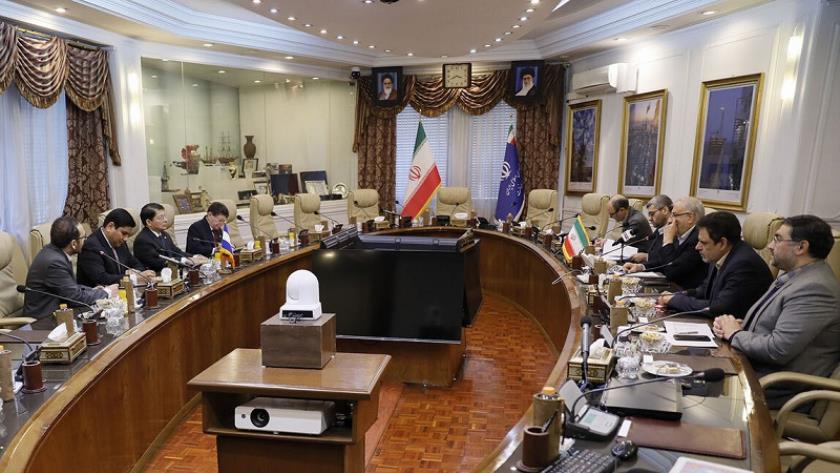 Iranpress: Iran ready to export oil products to Nicaragua: Min.