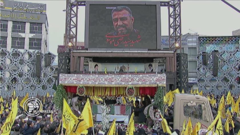 Iranpress: Funeral ceremony of martyr Razi Mousavi starts