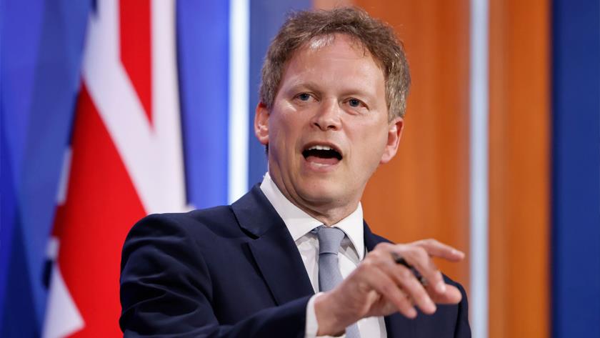 Iranpress: UK defense chief threatens ‘direct action’ against Houthis