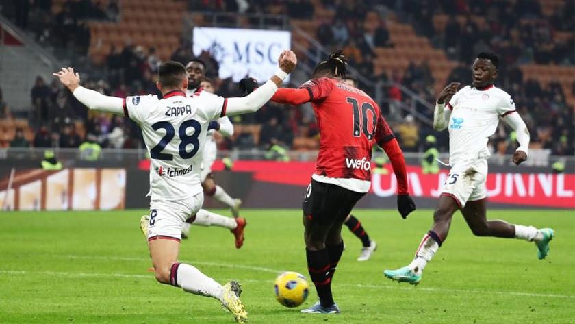 Iranpress: AC Milan defeats Cagliari to reach Italian Cup quarterfinals