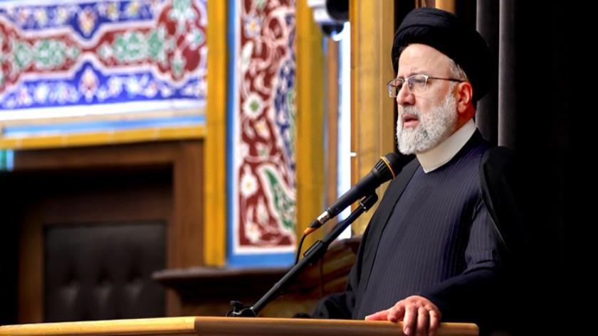 Iranpress: Friday Prayers Leaders; people