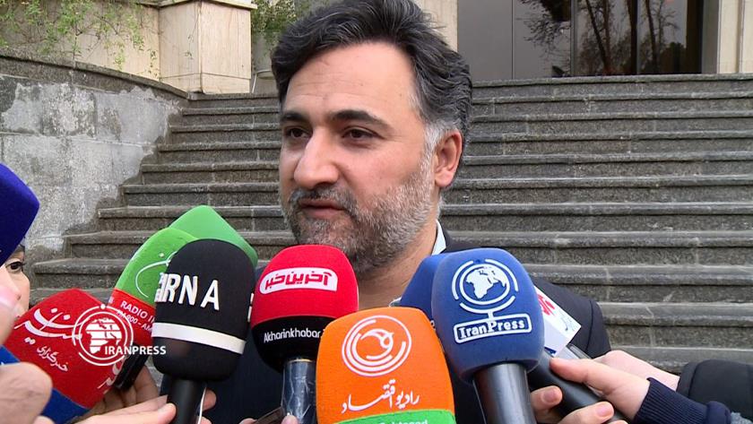 Iranpress: 3,000 employment opportunities considered for elites