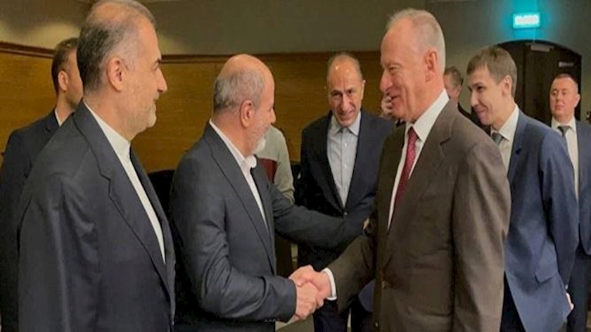 Iranpress: Iran, Russia seek deeper ties as security chiefs meet in Moscow