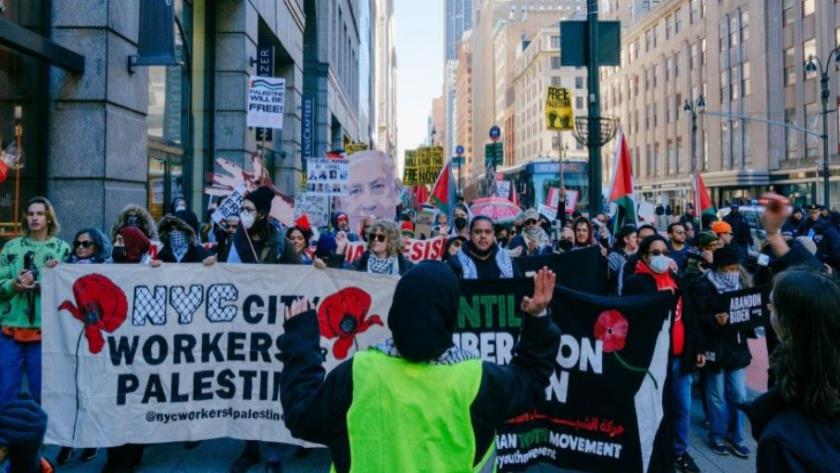 Iranpress: Hundreds of pro-Palestine protesters rally outside Grammy Awards