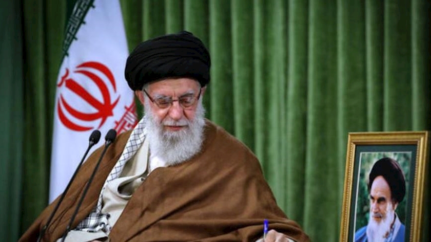 Iranpress: Leader grants amnesty and punishment reduction order to 2,8000 convicts