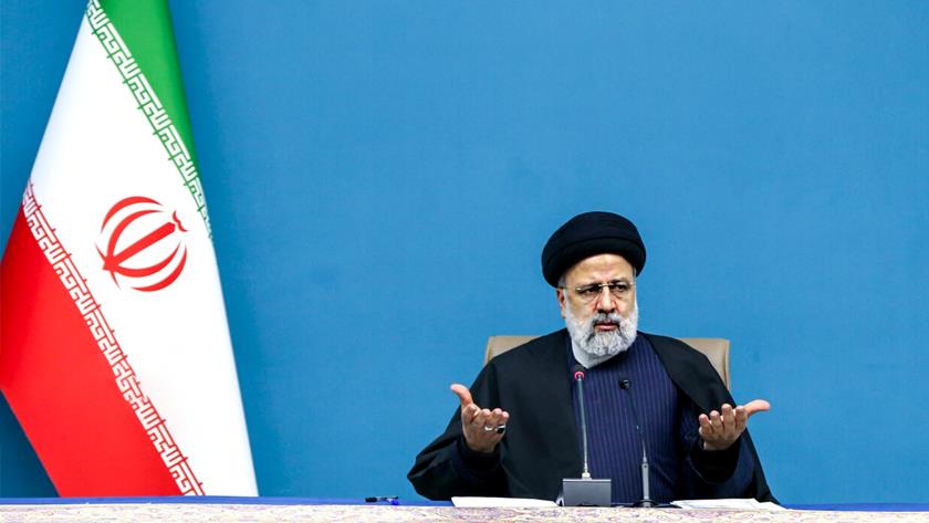 Iranpress: Pres. hails IRIB contribution for fair, inclusive election