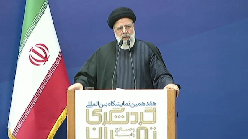 Iranpress: President: Tourism an economic accelerator for economic growth 
