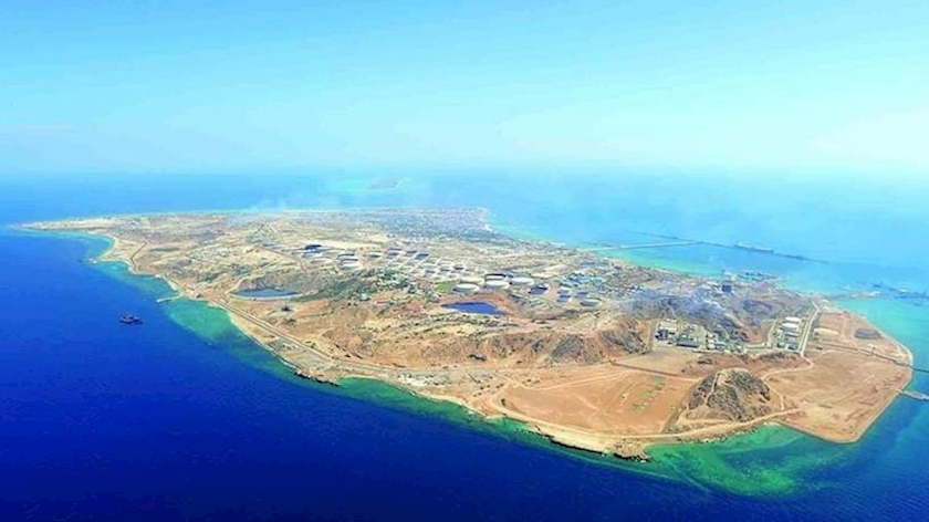 Iranpress: Qeshm Island will be connected to Iran