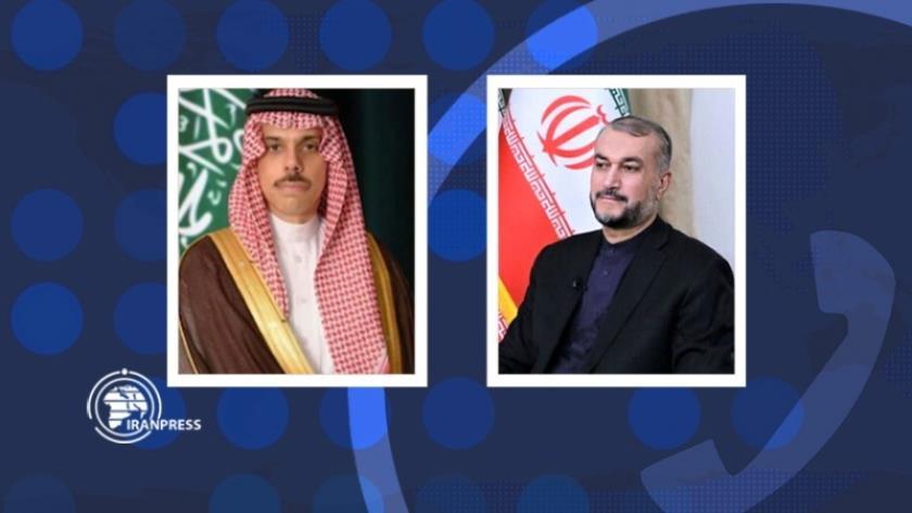 Iranpress: Iran, Saudi Arabia FMs confer on latest humanitarian crisis in Gaza over phone